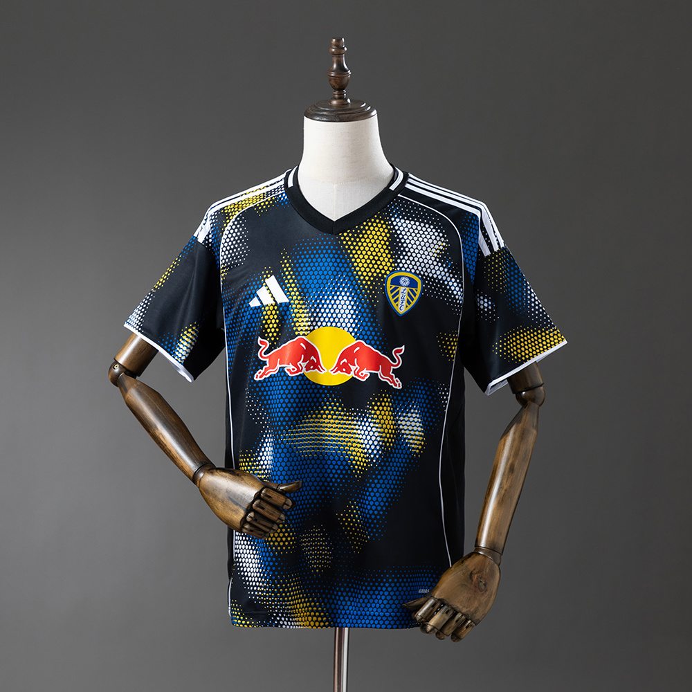 Leeds United 2025-26 Tredjedrakt Herre