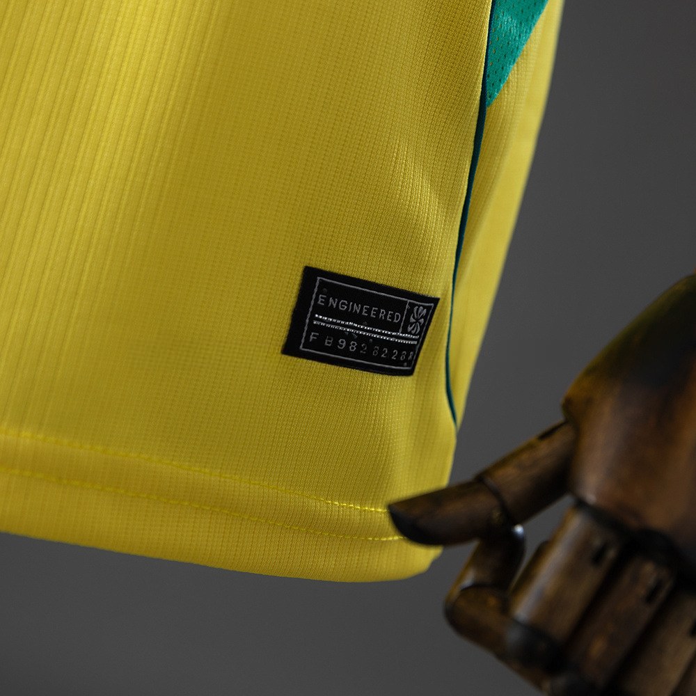 Autentisk Nike-merke nederst på Brasil-drakten