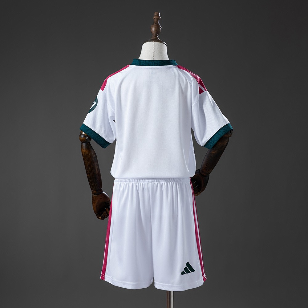 Real Madrid 26-27 Hjemmedrakt Fotballdrakt Barn – Komplett Sett