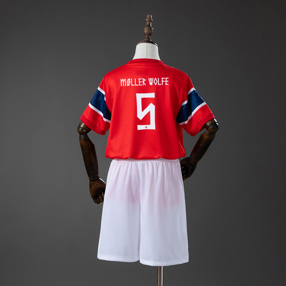 David Møller Wolfe 5 Norge Draktsett