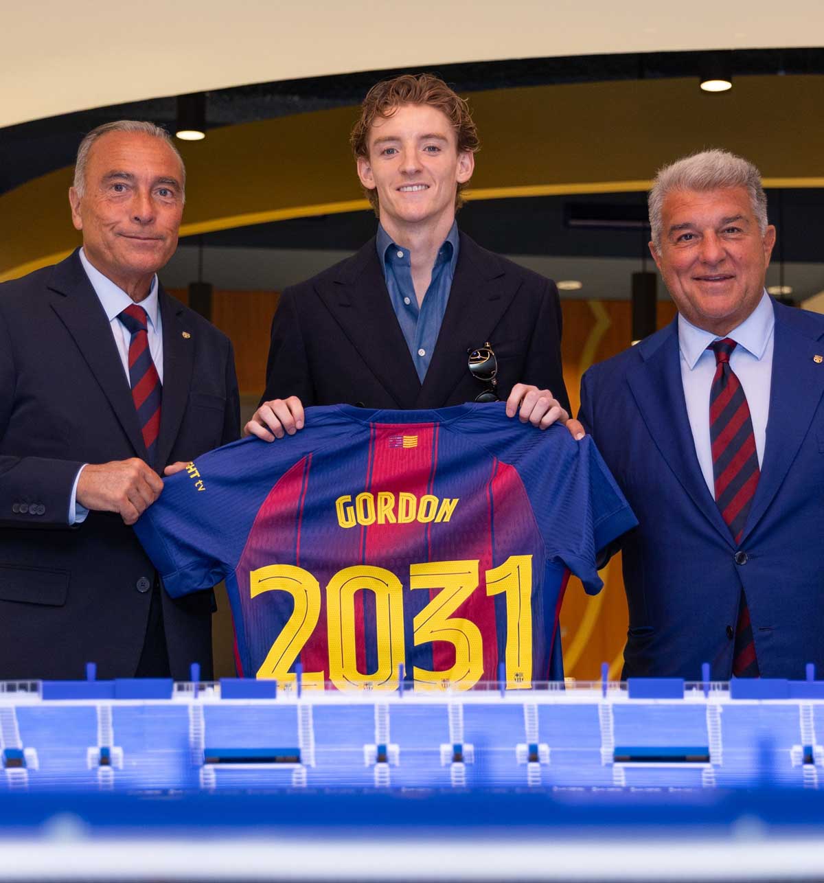 Anthony Gordon i Barcelona – Hvilket draktnummer får han?