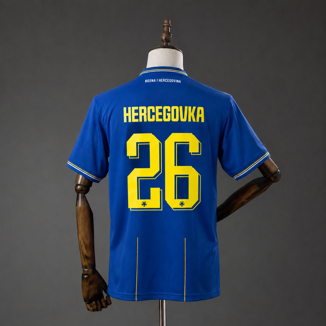 Bosnia-Hercegovina VM Drakt 2026 Hjemmedrakt – HERCEGOVKA 26 Ferdig Trykket