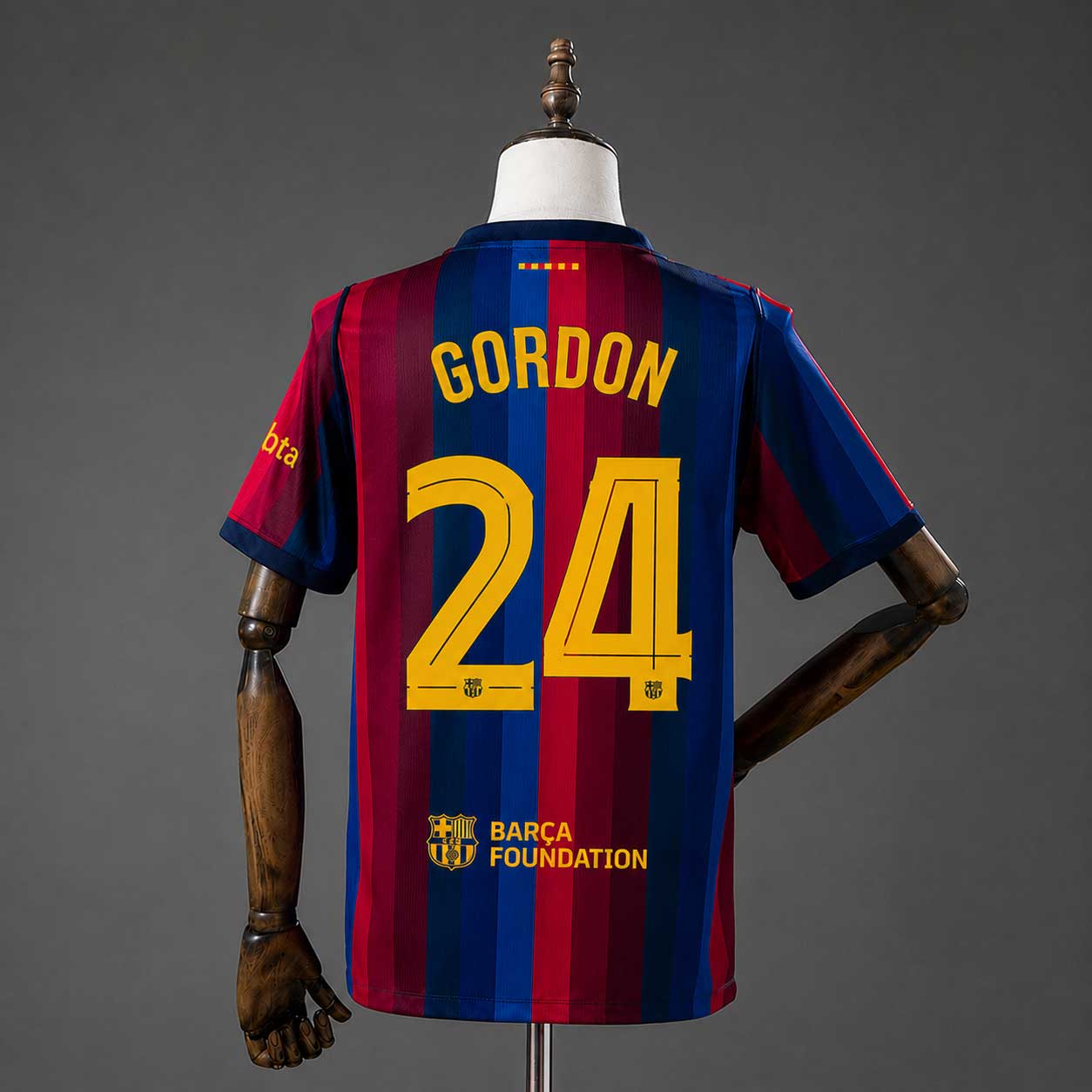 FC Barcelona 26-27 drakt Hjemmedrakt Gordon nummer 24