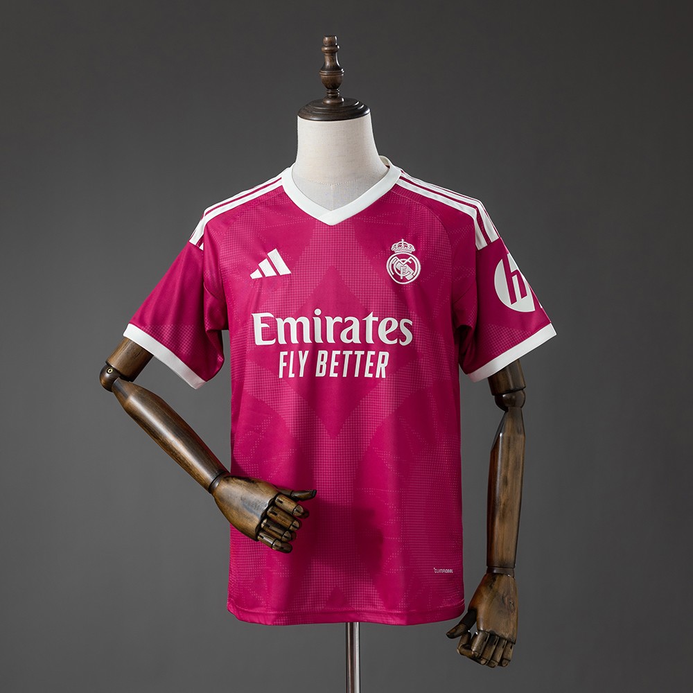 Real Madrid 2627 Tredjedrakt – Rosa Fotballdrakt