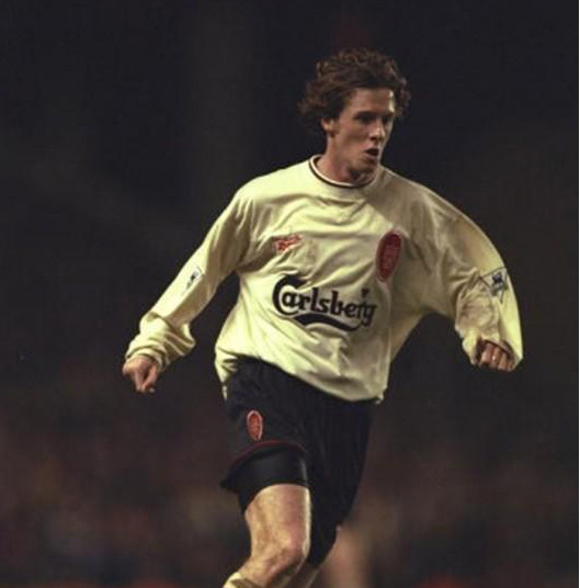 Robbie Fowler i Liverpool 1996/97 away retrodrakt under Premier League-sesongen
