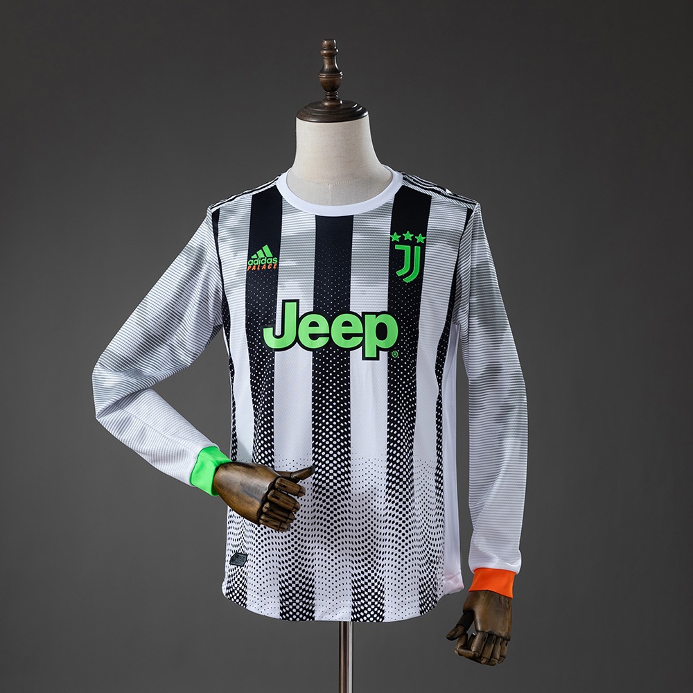 Langermet Juventus retrodrakt 19/20 med svarte og hvite striper, neongrønne detaljer og ulike mansjetter