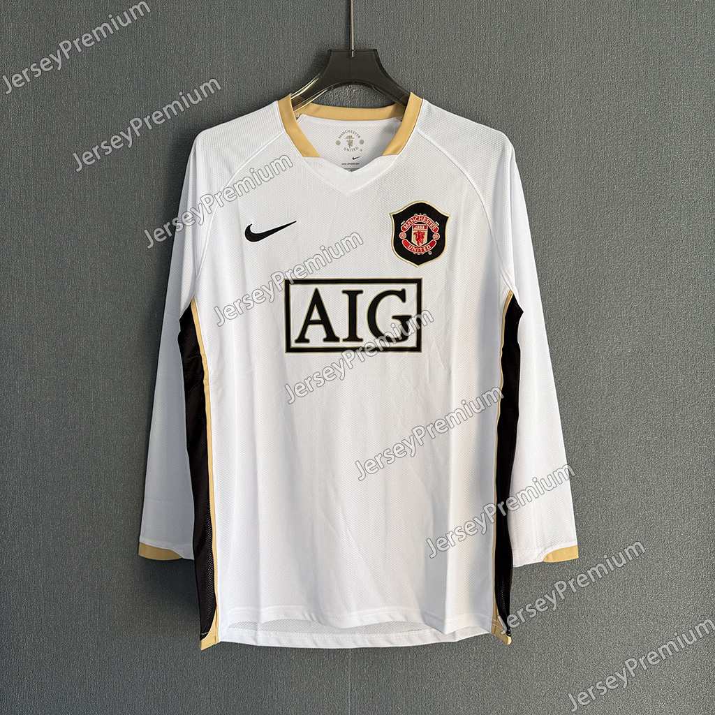 Hvit Manchester United bortedrakt 2006/07 med lange ermer og gulldetaljer 图片2：背面图