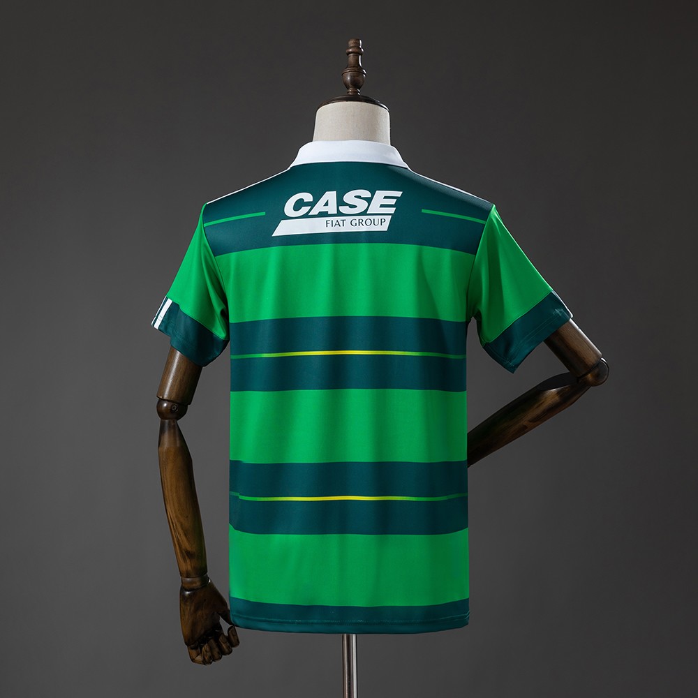 Baksiden av Palmeiras retro tredjedrakt 2010/11 med grønne horisontale striper