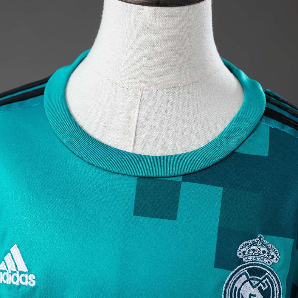Turkis Real Madrid tredjedrakt barn 2017/18 med lange ermer og shorts